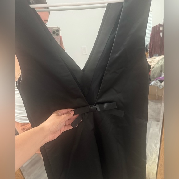 Abercrombie & Fitch Satin Plunge Bow-Back Mini Dress- Black - Picture 5 of 6